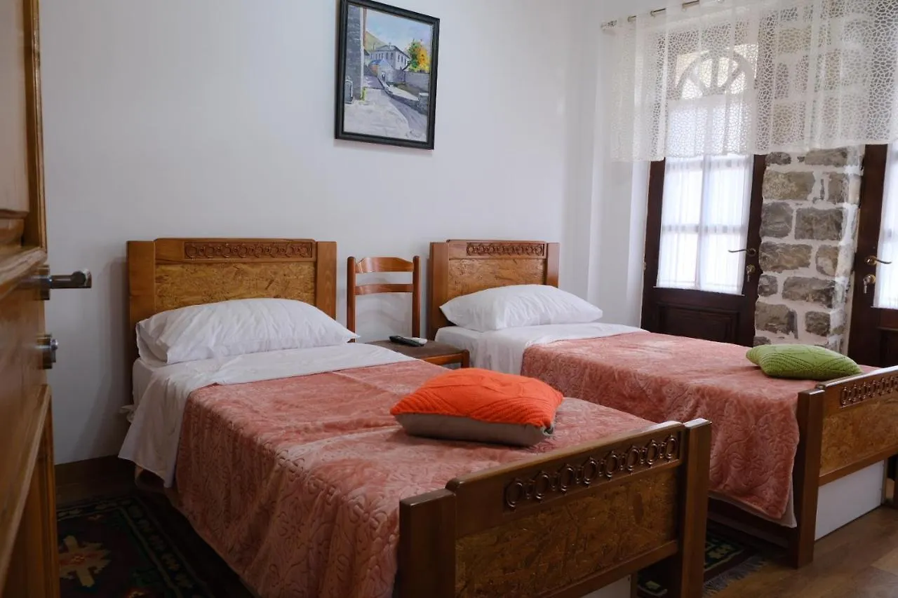 As E Vogel, As E Madhe Hotel Erseke 0*,  Albania